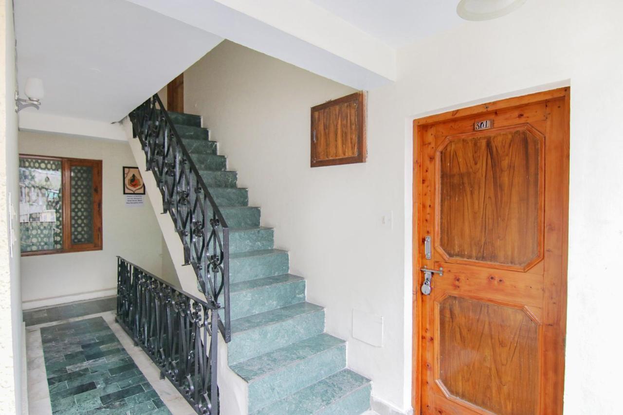 FabHotel Pushpak Manali  Bagian luar foto