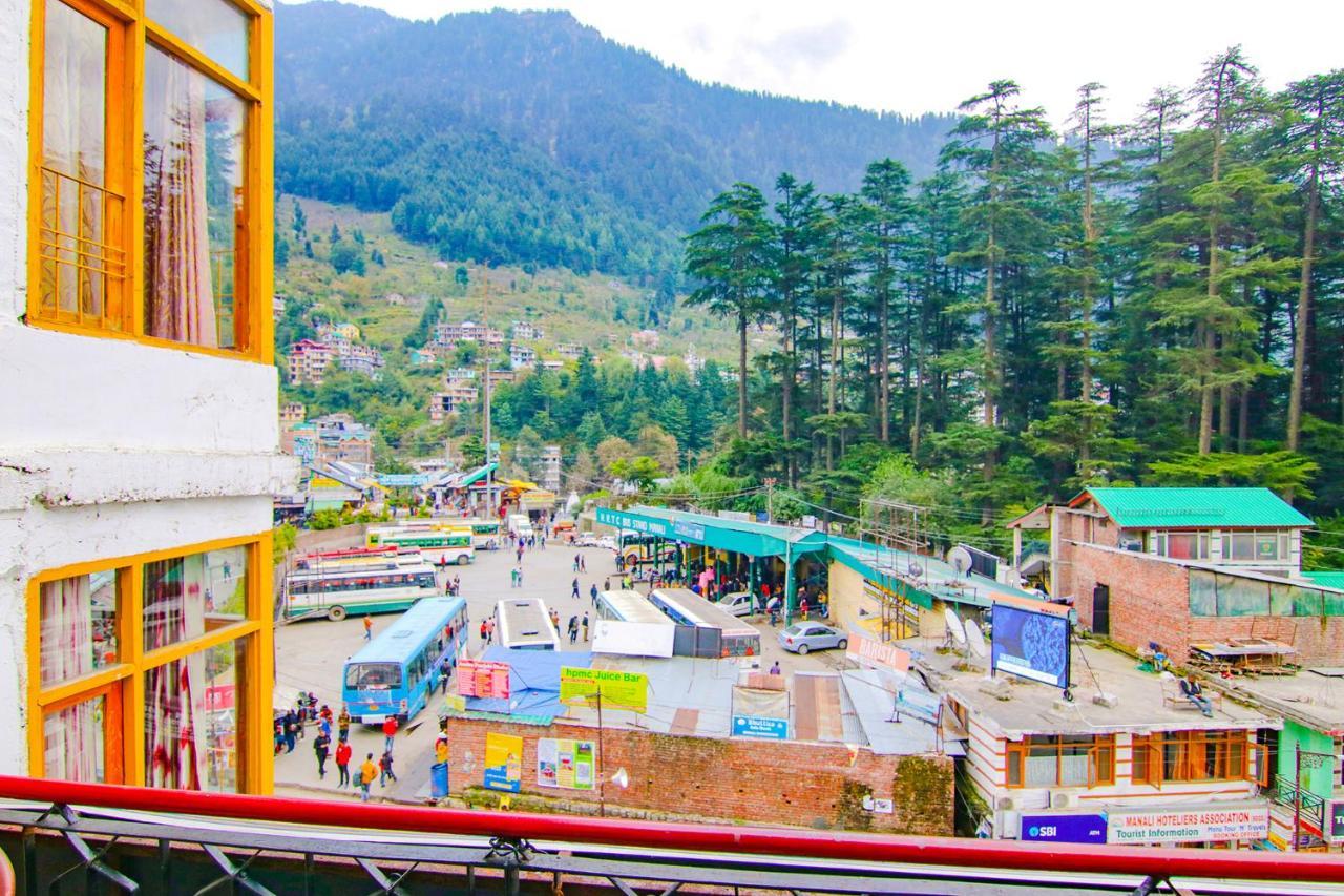 FabHotel Pushpak Manali  Bagian luar foto